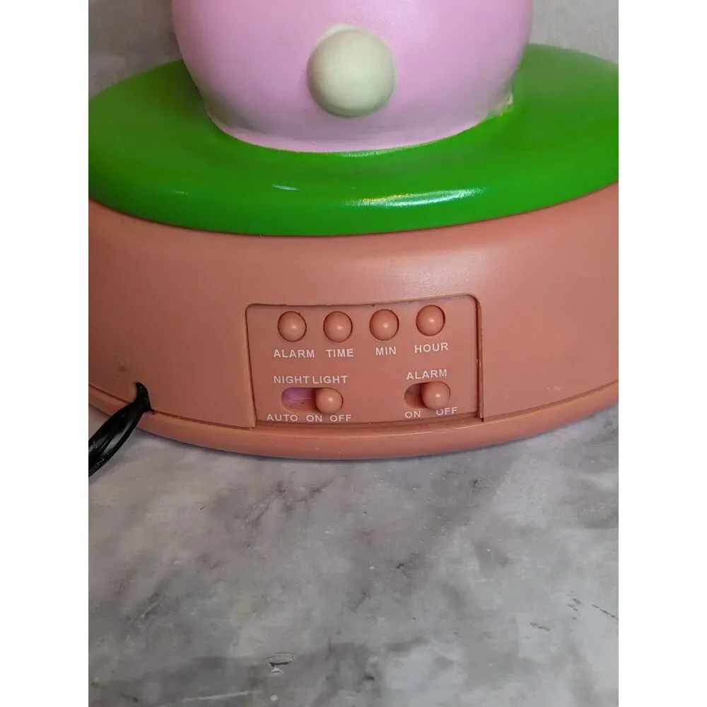 Vintage Y2K Sanrio Hello Kitty Digital Alarm Clock Night Light NL-HKC206